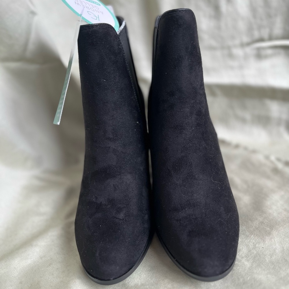 Andrew Geller Darrel Black size 7.5 M Boot NEW